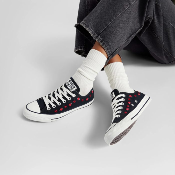 Converse Chuck Taylor All Star Valentine's Day Roses Kadın Siyah Sneaker - Görsel 2