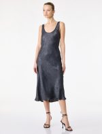 Koton Kadın Antrasit Kolsuz U Yaka Slim Fit Saten Midi Abiye Elbise 6Sak80115Uw