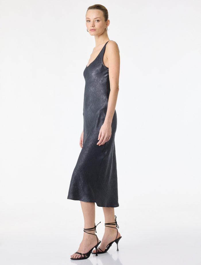 Koton Kadın Antrasit Kolsuz U Yaka Slim Fit Saten Midi Abiye Elbise 6Sak80115Uw - Görsel 2