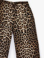 Beli Bağcıklı Cepli Leopar Desenli Geniş Paça Pantolon - Görsel 5