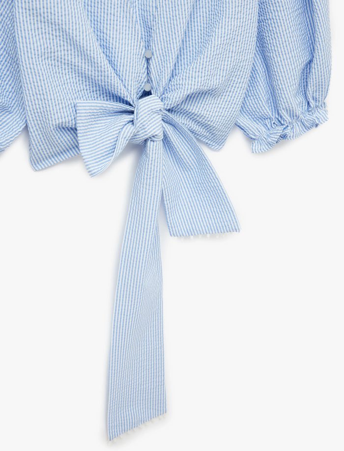 Fırfırlı Kısa Balon Kollu Önden Bağlama Detaylı V Yaka Çizgili Crop Bluz - Görsel 5