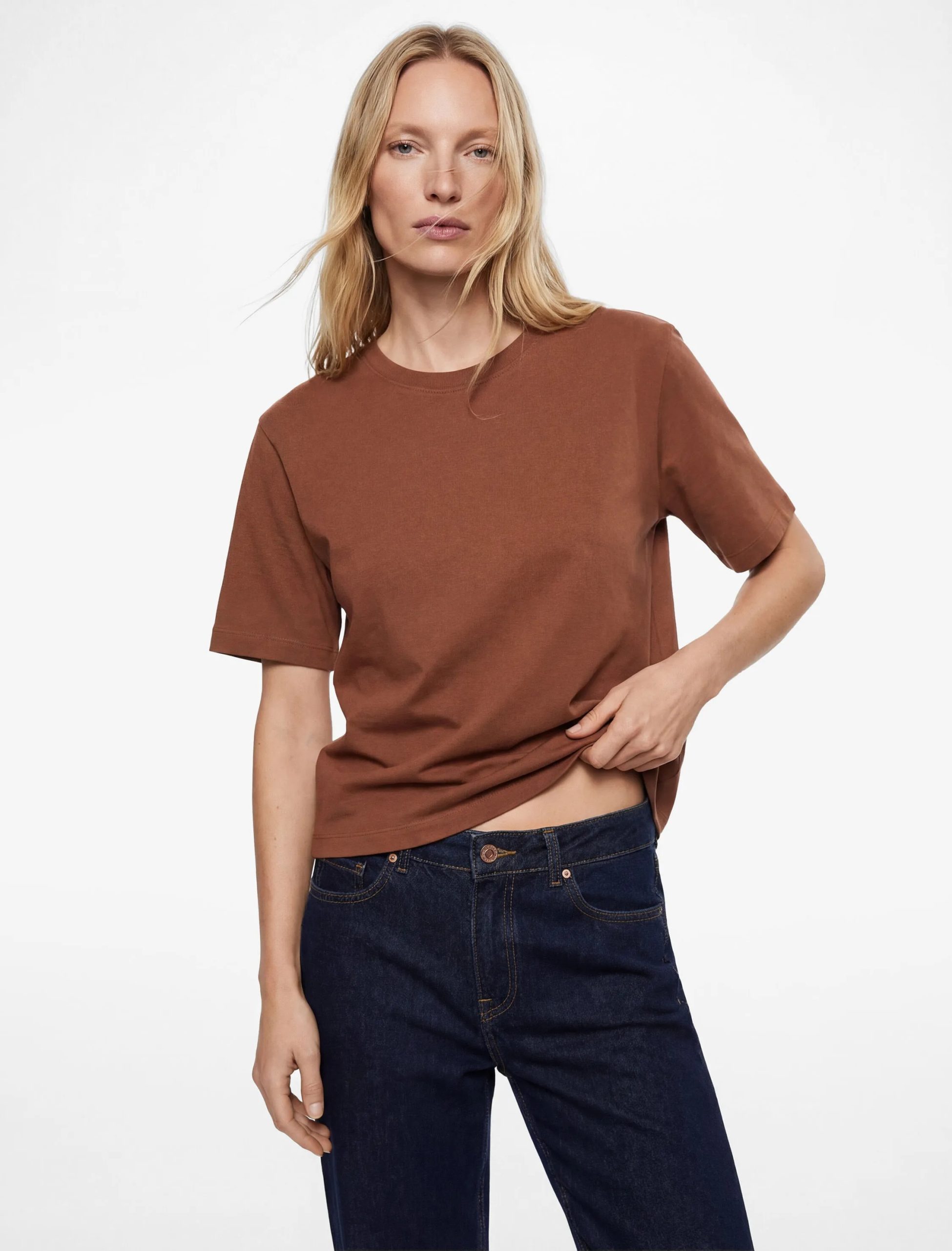 regular-fit-pamuklu-kisa-kollu-bisiklet-yaka-basic-tisort-18538.jpg Regular Fit Pamuklu Kısa Kollu Bisiklet Yaka Basic Tişört - Görsel 1
